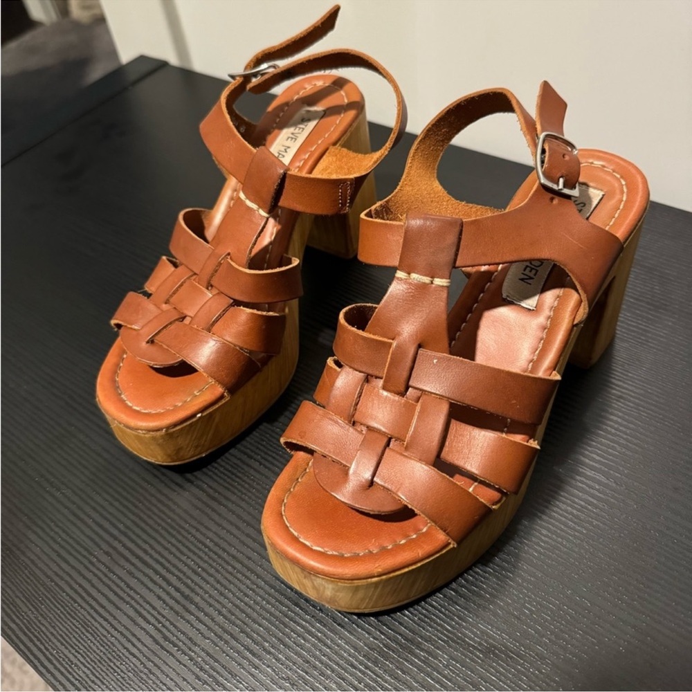 Steve Madden Heeled Sandals / Size 6